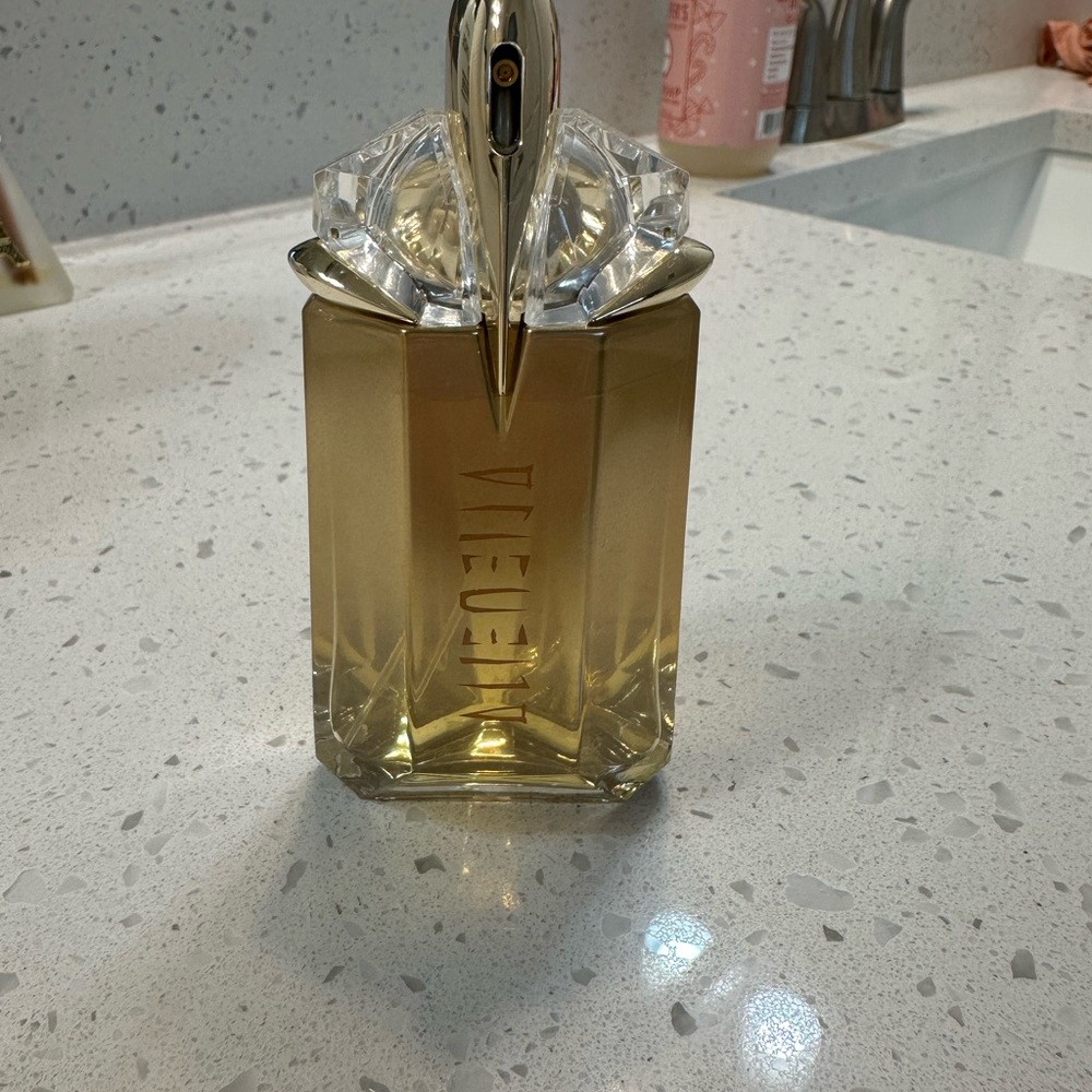 Thierry Mugler Alien Goddess 2 oz perfume